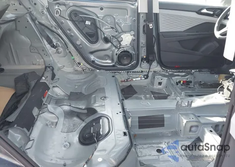 2022 Volkswagen Taos 1.5T S z USA, uszkodzony, nr VIN 3VVCX7B26NM083360